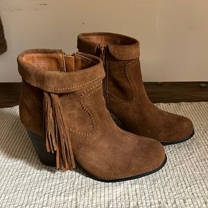 Preowned but Never Worn Sbicca Vintage Collection Leather Boots Sz10